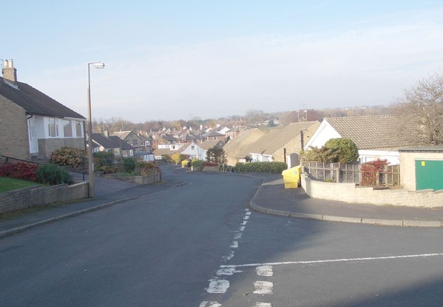 Sefton Avenue - viewed from Sefton Crescent