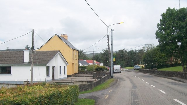 Houses on the southern outskirts of Glenties