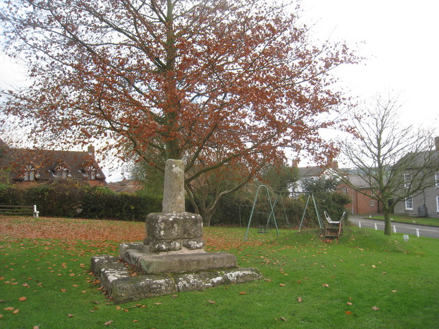 The village cross, Upper Broughton