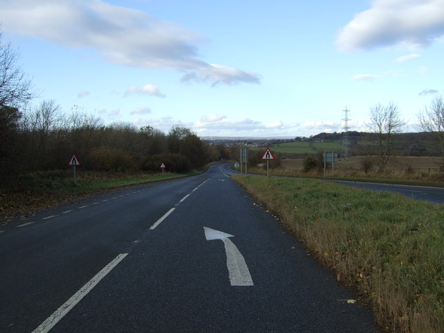 End of a short stretch of dual carriageway on the A177