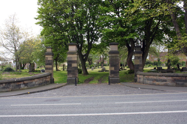 Entrance to Westgate Hill cemetery from Westgate Road
