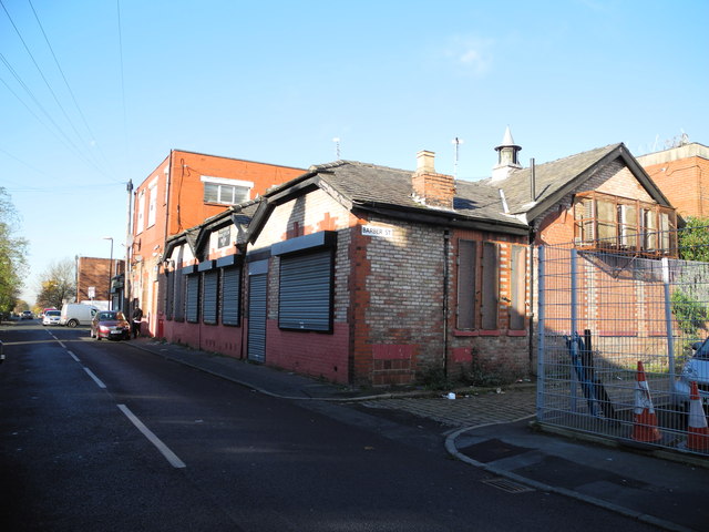 Higher Openshaw Working Men's Club and... © John Topping cc-by-sa/2.0 ...