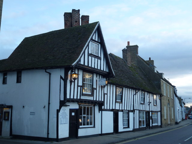 Riverside fish and chips - Godmanchester © Richard Humphrey cc-by-sa/2. ...