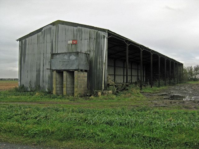 Barn at Elsham Top Lodge Farm © David Wright cc-by-sa/2.0 :: Geograph ...