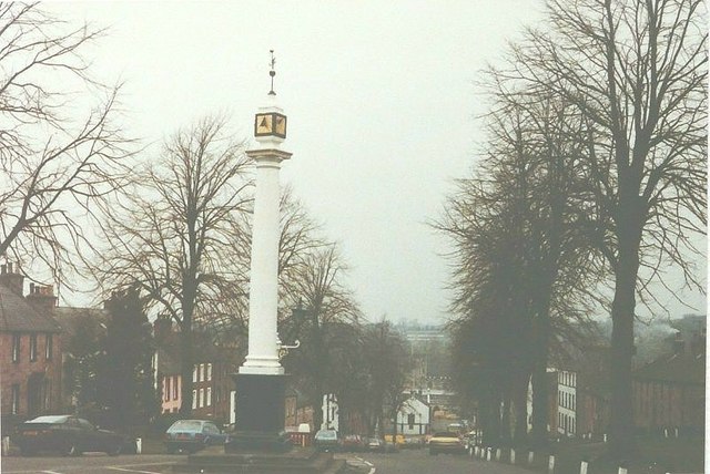 Looking in a northerly direction along Boroughgate in 1984
