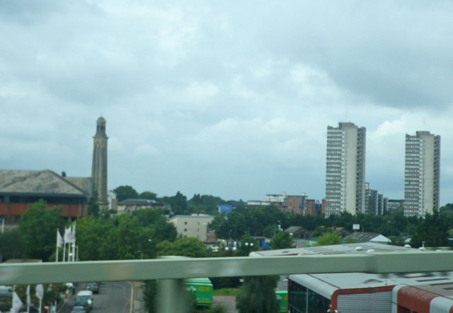 Cityscape in the Kew Bridge Station area
