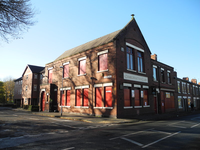 St. James Conservative Club - Gorton © John Topping cc-by-sa/2.0 ...