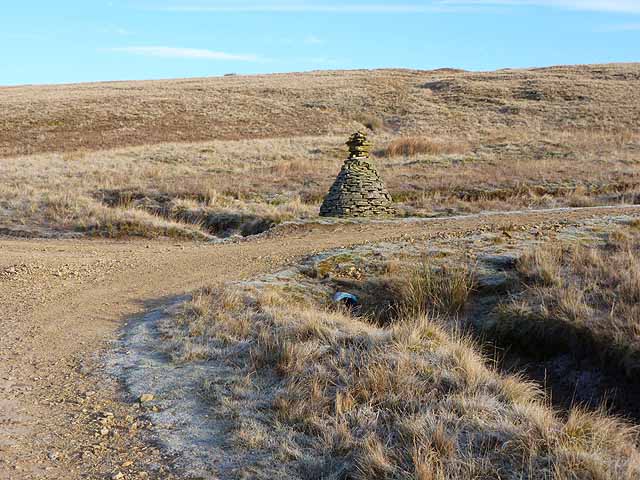 Cairn at the top of Byerhope Bank