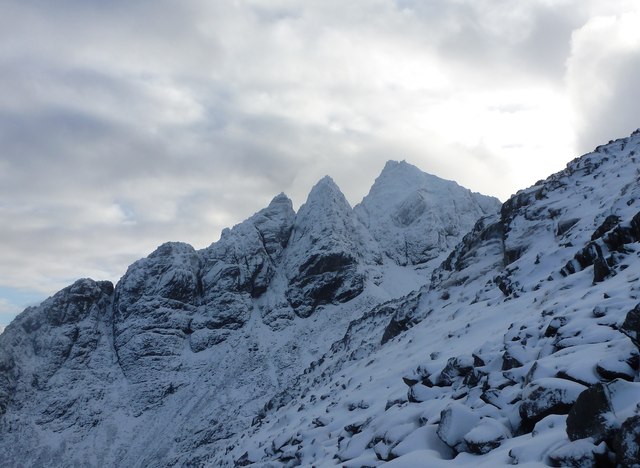 Knight's Peak on Pinnacle Ridge, Sgurr nan Gillean