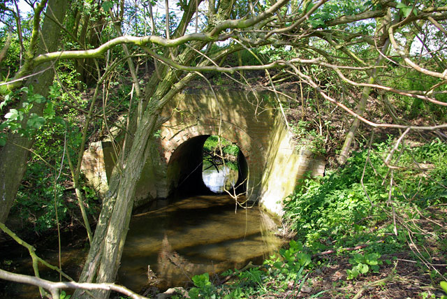 River Ter bridge © Robin Webster cc-by-sa/2.0 :: Geograph Britain and ...