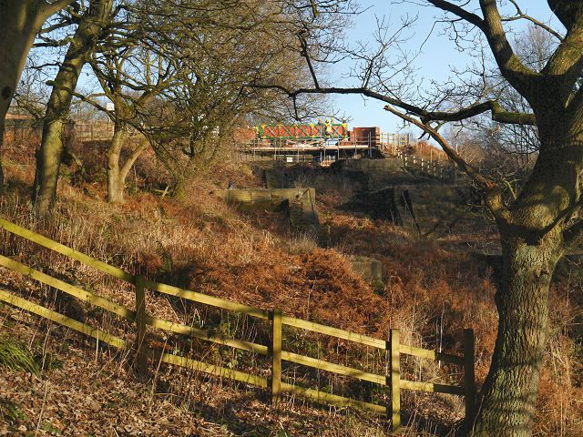 nob-end-locks-and-the-meccano-bridge-david-dixon-geograph-britain