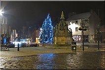NT0077 : Christmas Tree at Linlithgow by Greg Fitchett