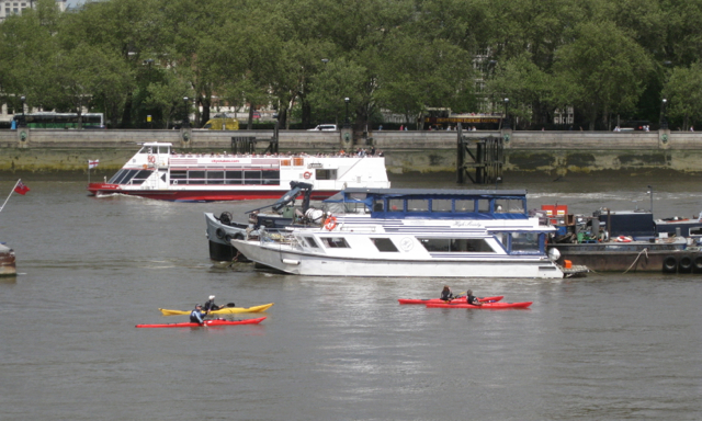 Kayaking on King's Reach, River Thames