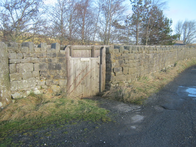 Entrance for path to bird hide at Grasshome Reservoir Nature Reserve