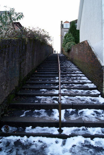 Steps at Prospecthill Place
