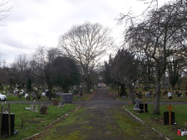 Paths in Lambeth Cemetery