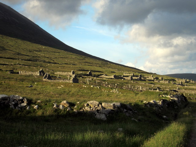 Extensive view of the Deserted Village, Slievemore