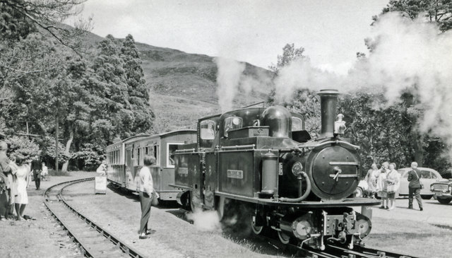 Train for Porthmadog at Tan-y-Bwlch, 1964