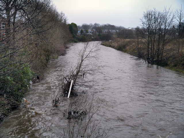 River Irwell, downstream from Warth... © David Dixon cc-by-sa/2.0 ...