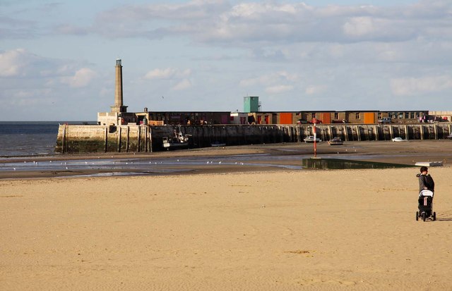 Margate Harbour pier © Steve Daniels :: Geograph Britain and Ireland