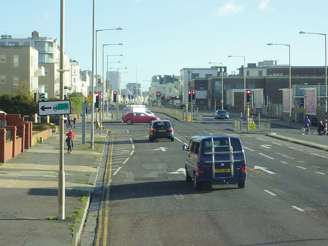 Kingsway in Hove, Sussex © Roger Kidd :: Geograph Britain and Ireland