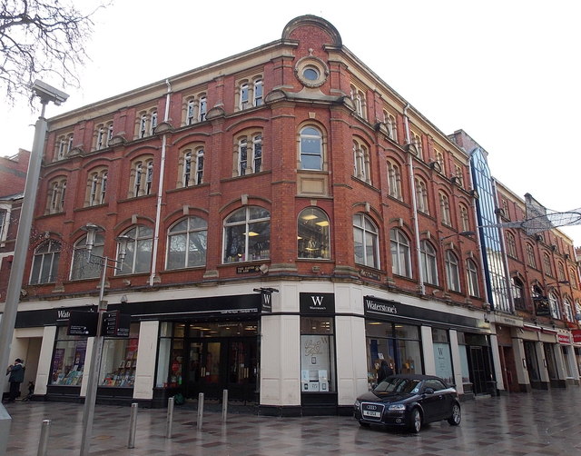 Waterstones Cardiff © Jaggery :: Geograph Britain and Ireland