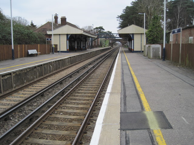 Sway railway station, Hampshire © Nigel Thompson cc-by-sa/2.0 ...