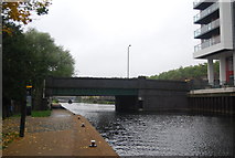 TQ3685 : B112 bridge, Lea Navigation by N Chadwick