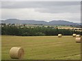 Straw bales, Byres