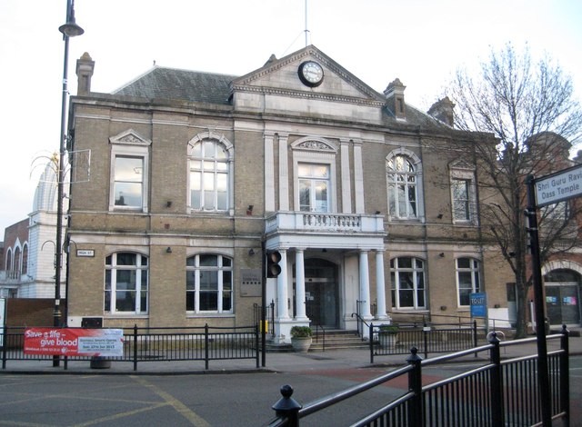 Southall: Former Town Hall © Nigel Cox cc-by-sa/2.0 :: Geograph Britain ...