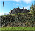 Hedges and half a house, Boughspring, Tidenham