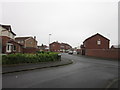 TA0529 : Maplewood Avenue from Sycamore Close, Anlaby by Ian S