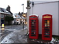 Dorchester: phone boxes at Top o? Town