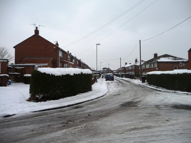 Junction of Rydal and Newlands Crescent, Morley