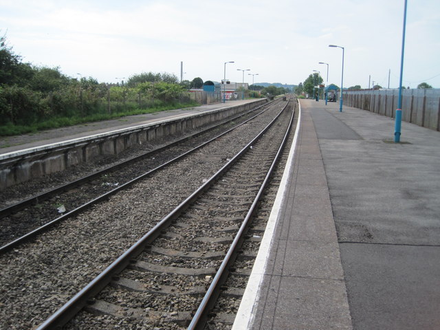 Ninian Park railway station, Cardiff © Nigel Thompson cc-by-sa/2.0 ...