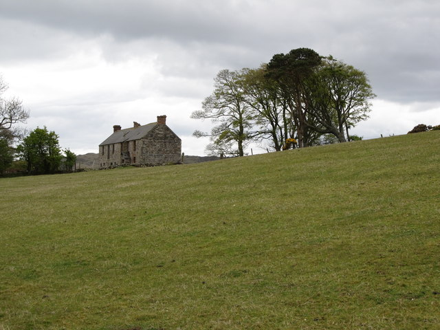 Derelict farmhouse east of the B180 © Eric Jones cc-by-sa/2.0 ...