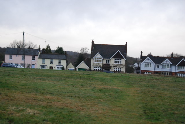 Houses, Common Rd © N Chadwick Cc-by-sa/2.0 :: Geograph Britain And Ireland