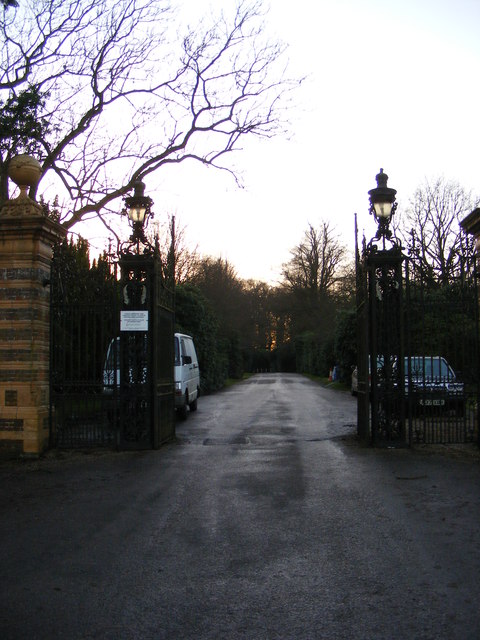 The entrance to Stud Lodges & Childwick Hall