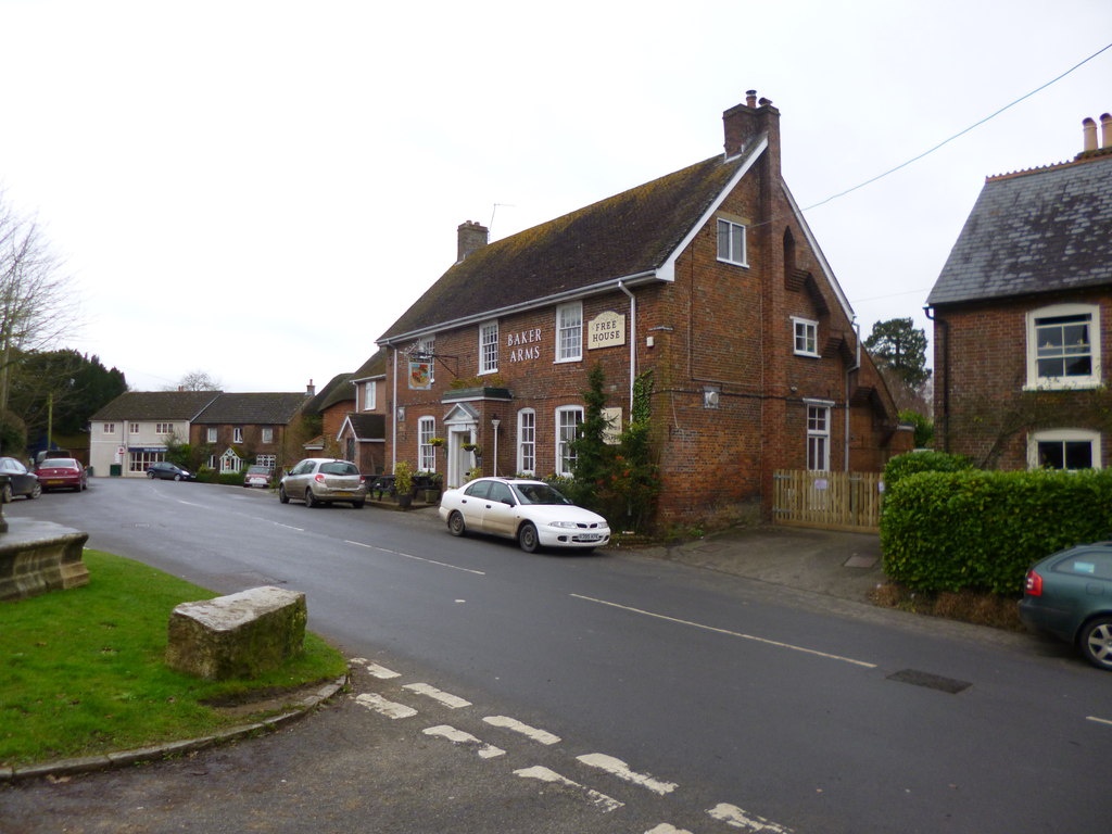 Child Okeford, Baker Arms © Mike Faherty :: Geograph Britain and Ireland