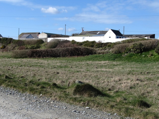 Farmhouse and outbuildings overlooking Leestone Road
