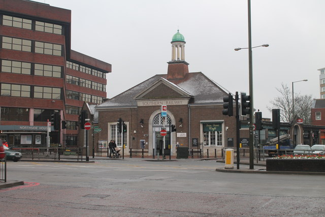 Bromley North Station