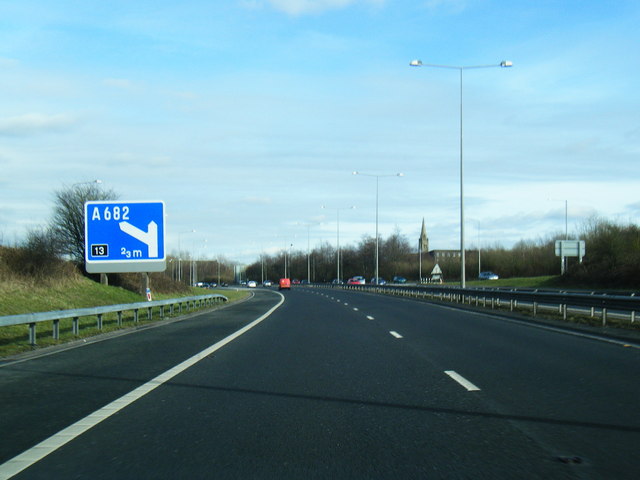 M65 eastbound at Junction 12 © Colin Pyle cc-by-sa/2.0 :: Geograph ...