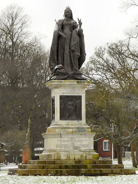 Statue of Queen Victoria, Bitts Park