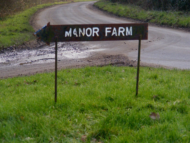 Manor Farm sign