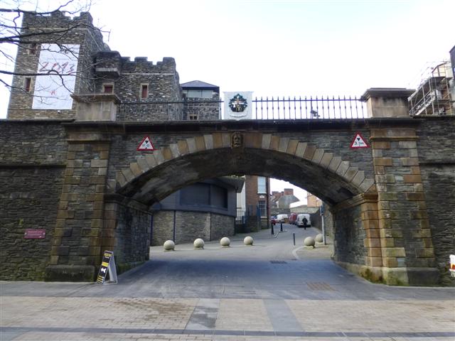 Magazine Gate, Derry / Londerry