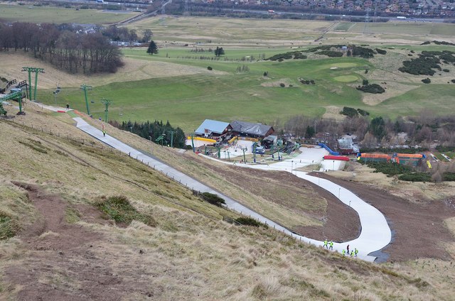 Hillend Ski Centre © Jim Barton cc-by-sa/2.0 :: Geograph Britain and ...