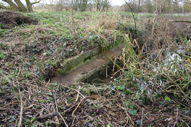 Culvert for drain under track near... © Roger Templeman :: Geograph ...