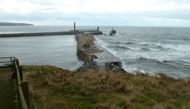 East Pier, Whitby