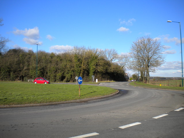 Looking north across Ansley roundabout © Richard Vince cc-by-sa/2.0 ...