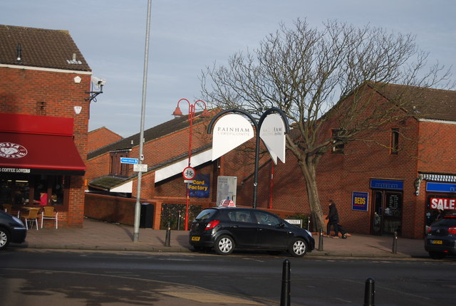 Rainham Shopping Centre © N Chadwick :: Geograph Britain and Ireland